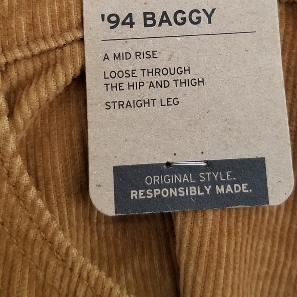 NWT Levi's '94 Baggy Corduroy Pants Size 25x31 - Picture 8 of 10